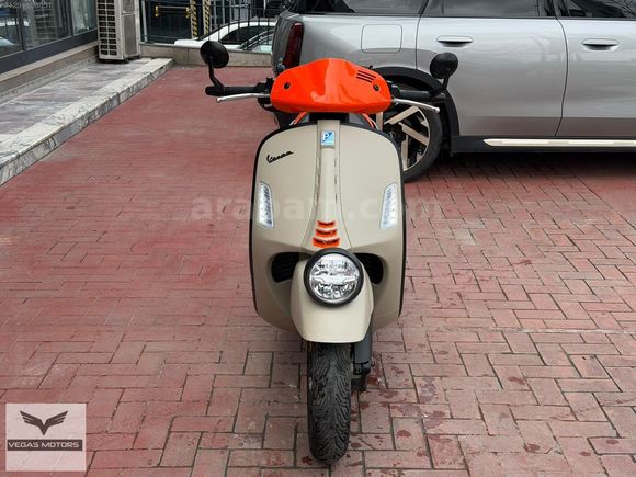 -VEGAS MOTORS-2024 VESPA GTV 300 ZELİONİ