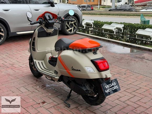 -VEGAS MOTORS-2024 VESPA GTV 300 ZELİONİ