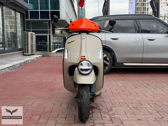 -VEGAS MOTORS-2024 VESPA GTV 300 ZELİONİ