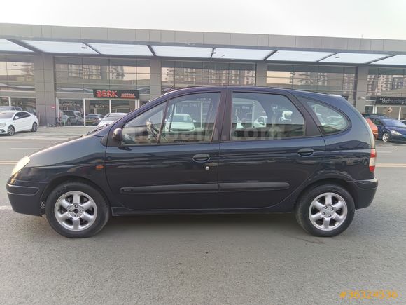2001 MODEL 240000 KM'DE 1.6 MOTOR RENAULT SCENIC ARAYANLARA