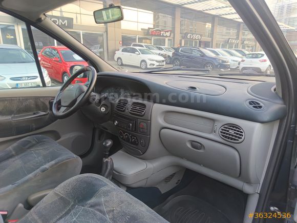 2001 MODEL 240000 KM'DE 1.6 MOTOR RENAULT SCENIC ARAYANLARA