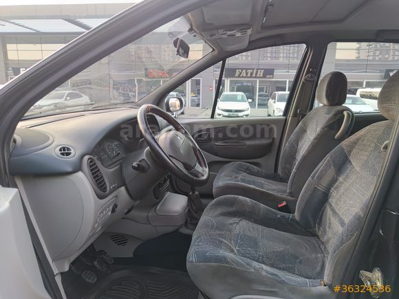 2001 MODEL 240000 KM'DE 1.6 MOTOR RENAULT SCENIC ARAYANLARA