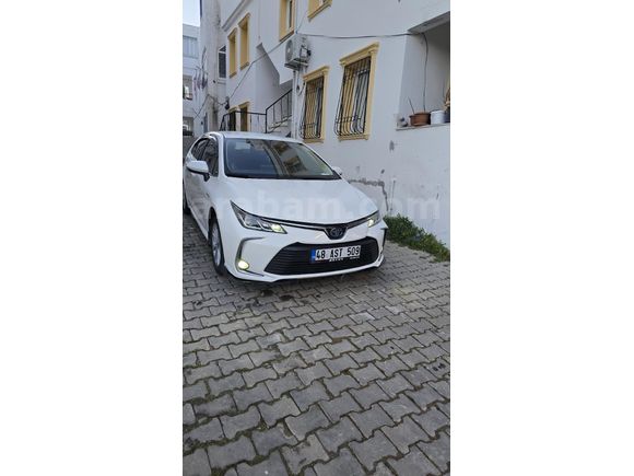 Sahibinden Toyota Corolla 1.8 Hybrid Dream 2021 Model
