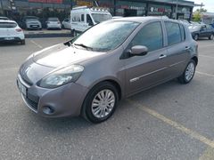 SEVER OTOMOTİV den 2010 Clio HB 1.2 otomatik