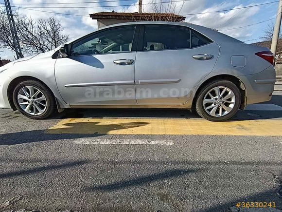 Sahibinden Toyota Corolla 1.4 D-4D Advance 2014 Model  167.000 km Gri (Gümüş)