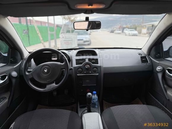 MEMURDAN-DEĞİŞENSİZ-KAPUT TAVAN BAGAJ BOYASIZ- 2009 MEGANE 2 DİZEL