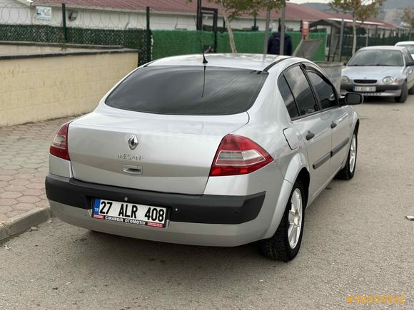 MEMURDAN-DEĞİŞENSİZ-KAPUT TAVAN BAGAJ BOYASIZ- 2009 MEGANE 2 DİZEL