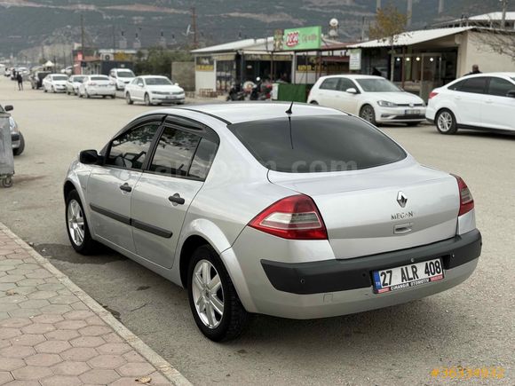 MEMURDAN-DEĞİŞENSİZ-KAPUT TAVAN BAGAJ BOYASIZ- 2009 MEGANE 2 DİZEL