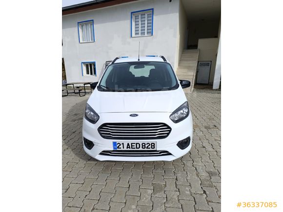 Sahibinden Ford Tourneo Courier 1.5 TDCi Delux 2023 Model