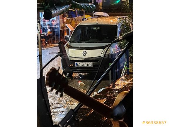 Sahibinden Renault Kangoo Multix 1.5 dCi Authentique 2010 Model 