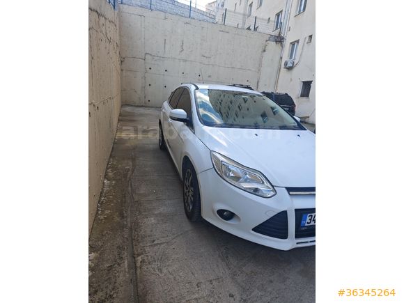 Sağlıkçıdan Düşük KM Temiz Bakımlı Focus Sadece Mesaj