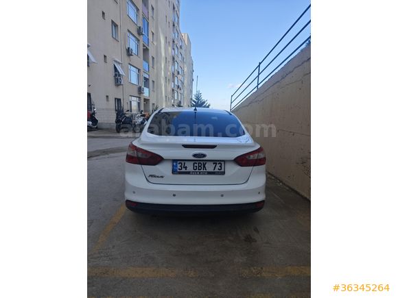 Sağlıkçıdan Düşük KM Temiz Bakımlı Focus Sadece Mesaj