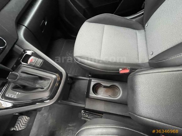Sahibinden Renault Kangoo Multix 1.3 TCe Iconic 2024 Model 
