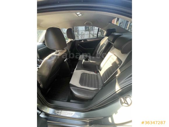 Sahibinden Volkswagen Jetta 1.6 TDi Highline 2011 Model Sakarya 235.000 km Gri (metalik)