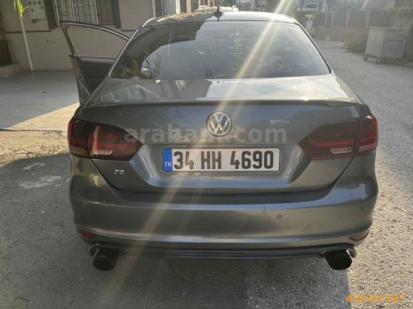 Sahibinden Volkswagen Jetta 1.6 TDi Highline 2011 Model Sakarya 235.000 km Gri (metalik)