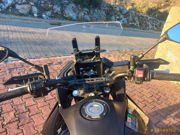 TFT Ekran 2024 Düşük Km. Siyah Tracer 7