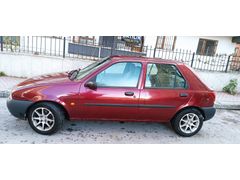 Sahibinden Ford Fiesta 1.25 Flair 2000 Model 