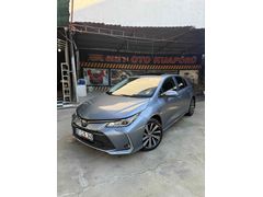 Sahibinden Toyota Corolla 1.8 Hybrid Flame X-Pack 2022 Model 