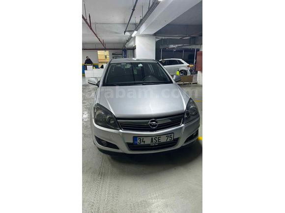 Sahibinden Opel Astra 1.3 CDTI Essentia 2011 Model  253.000 km Gri (Gümüş)