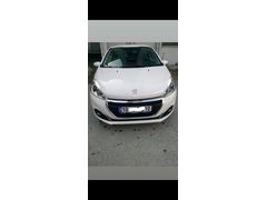 Sahibinden Otomatik Vites Peugeot 208 1.2 PureTech Active 2016 Model