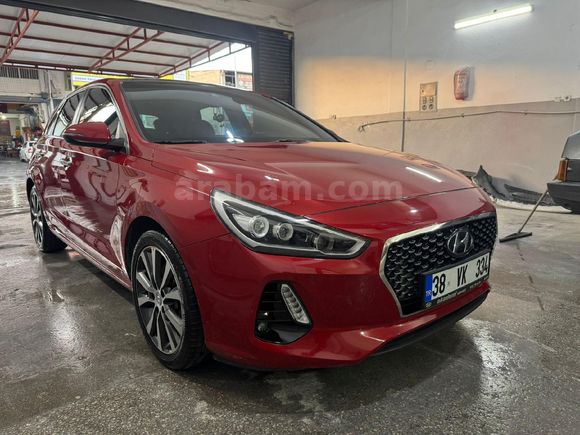Hatasız, Boyasız, Hyundai i30 1.6 CRDi Elite Plus Smart 2017 Model