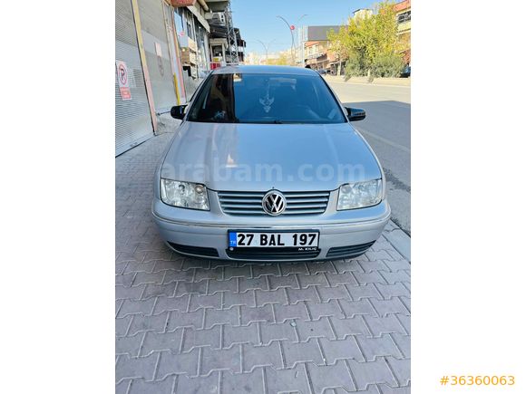 Sahibinden Volkswagen Bora 1.6 Pacific 2005 Model  295.000 km Gri (Gümüş)