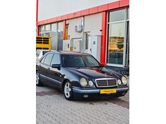 Sahibinden Mercedes - Benz E 200 Kompressor Avantgarde 2000 Model  350.000 km Lacivert. Temizlik nedeni ile komple boyalıdır