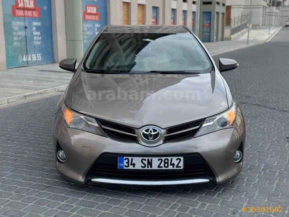 Sahibinden Toyota Auris 1.33 Life 2015 Model 