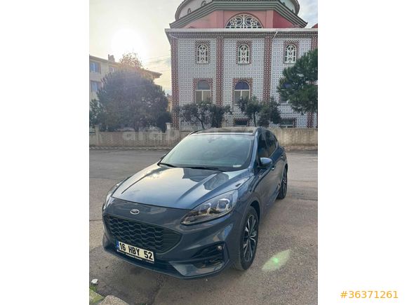 Sahibinden Ford Kuga 1.5 EcoBoost ST Line 2023 Model 