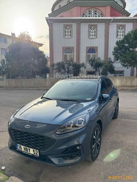 Sahibinden Ford Kuga 1.5 EcoBoost ST Line 2023 Model