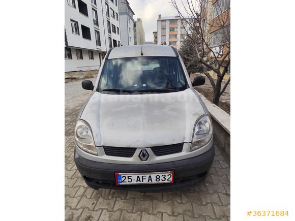 Sahibinden Düşük Kilometre, Sorunsuz Motor Renault Kangoo multix 1.5 dizel.