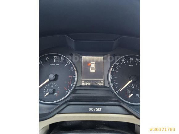 Sahibinden Skoda Octavia 1.6 TDI Elegance 2013 Model  262.000 km Gri (Gümüş)