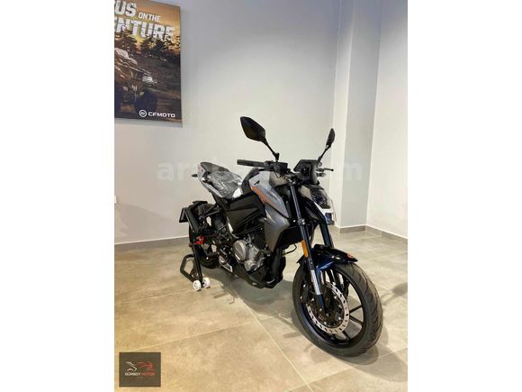 CFMOTO 250NK