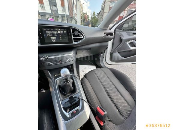 Sahibinden Peugeot 308 1.6 e-HDi Classic Edition 2016 Model İstanbul 120.000 km Beyaz