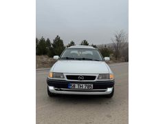 Sahibinden Opel Astra 1.6 GL 2001 Model  186.000 km Beyaz