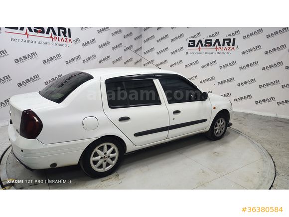 ACİL SATILIKTIR!!!  Renault Clio 1.4 16Valf RN klimalı 2001 Model