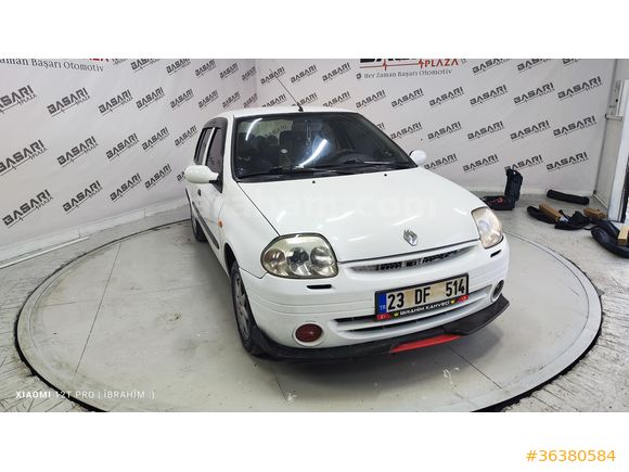 ACİL SATILIKTIR!!!  Renault Clio 1.4 16Valf RN klimalı 2001 Model