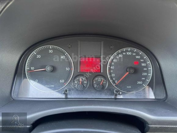 Caddy Combi 1.9 TDI Camlı Van