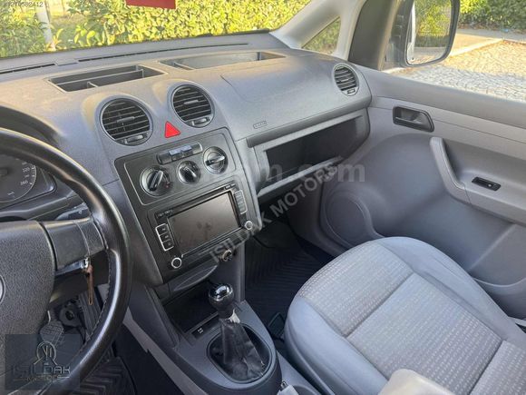 Caddy Combi 1.9 TDI Camlı Van