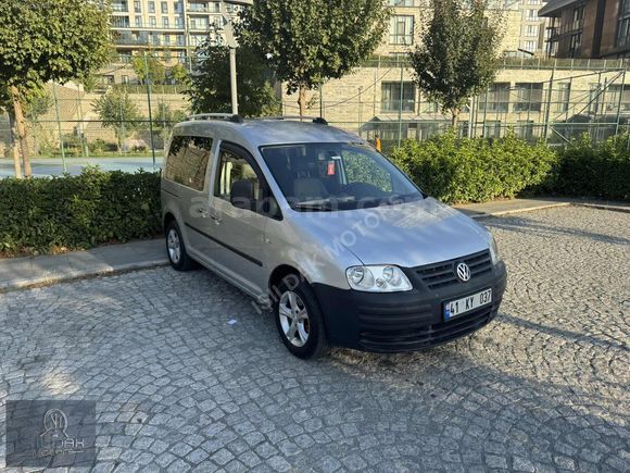 Caddy Combi 1.9 TDI Camlı Van