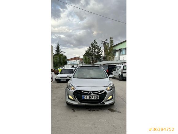 Sahibinden Hyundai i30 1.6 CRDi Elite 2013 Model