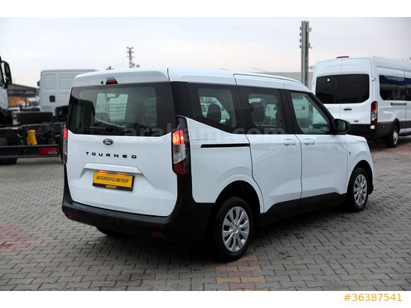 BÜYÜKSOYLU BEYSOY'DAN 2024 TOURNEO COURIER DELUXE 1.5 100HP
