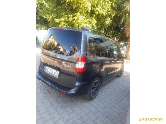 Sahibinden Ford Tourneo Courier 1.5 TDCi Titanium Plus 2022 Model