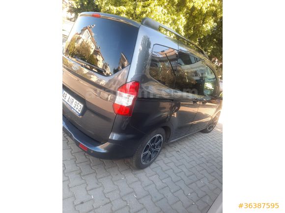 Sahibinden Ford Tourneo Courier 1.5 TDCi Titanium Plus 2022 Model