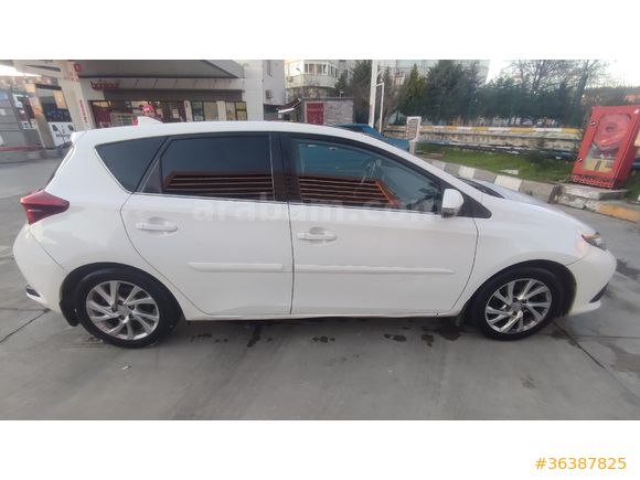 Toyota Auris 1.6 Advance Skypack 2016 Model Edirne Boyasız Hasarsız