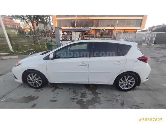 Toyota Auris 1.6 Advance Skypack 2016 Model Edirne Boyasız Hasarsız