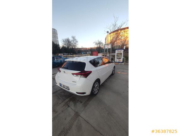 Toyota Auris 1.6 Advance Skypack 2016 Model Edirne Boyasız Hasarsız