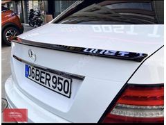 W204 2007-2014 C SERISI IÇIN UYUMLU AMG SPOILER-PARLAK SİYAH