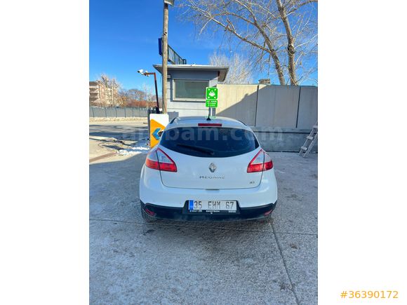 Sahibinden Renault Megane 1.5 dCi Privilege 2012 Model 