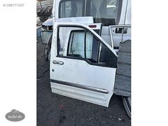Ford connect sağ ön kapı